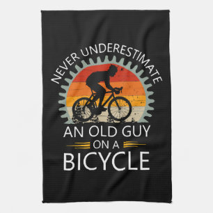 Linge De Cuisine N'oubliez jamais un vieux sur un vélo