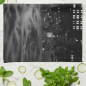 Linge De Cuisine Nuages éthériques : NYC Skyline, ESB noir et blanc (Plié)