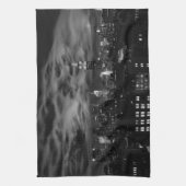 Linge De Cuisine Nuages éthériques : NYC Skyline, ESB noir et blanc (Vertical)