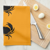 Linge De Cuisine Ocean Glow_Black sur le crabe orange (Quart Plié)