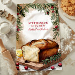 Linge De Cuisine Pain rustique Noël personnalisé<br><div class="desc">Apportez une touche rustique et confortable à votre cuisine de vacances avec cette serviette de cuisine personnalisée avec un pain magnifiquement illustré. Entouré d'une verdure festive et de canneberges, ce design évoque la chaleur des pâtisseries maison. Customisez-le avec votre nom ou texte de cuisine pour créer un ajout unique et...</div>