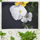 Linge De Cuisine Pansies jaune et violet blanc (Plié)