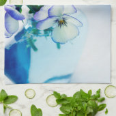 Linge De Cuisine Pansies violettes blanches Flore Vase bleu (Plié)