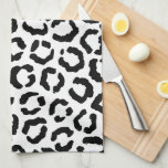 Linge De Cuisine Patteries du Black White Leopard animal<br><div class="desc">Cette motif poster de animal moderne et élégante conviendra parfaitement à la mode branchée et chic. Il présente un imprimé de guépard léopard noir et blanc dessiné à la main. C'est élégant, chic, simple et tendance. ***REMARQUE IMPORTANTE DE CONCEPTION : Pour toute demande de conception personnalisée comme les demandes de...</div>