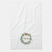 Linge De Cuisine Pinécone rustique | Monogramme de couronne de Noël (Vertical)