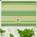Linge De Cuisine Polkadot Stripe personnalisée Première élégante<br><div class="desc">Chic Personnalisé Initial Stripe Polkadot Élégant serviette de cuisine. Ces serviettes amusantes et colorées sont parfaites pour ajouter une joie unique à votre cuisine. Associez-le avec une bouteille de vin et il fait un grand cadeau personnalisé pour les amis, la famille, les collègues, voisins, etc. Ajoutez une initiale dans la...</div>