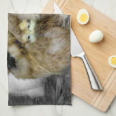 Linge De Cuisine Poules de Silkie avec des poussins jetant un coup (Quart Plié)