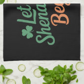 Linge De Cuisine Que les Shenanigans commencent Drôle de Saint-Patr (Plié)