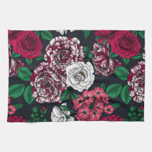 Linge De Cuisine Red, white and bi-color roses with green leaves