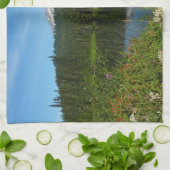 Linge De Cuisine Réflexion du lac Rainier avec Fleurs sauvages (Plié)