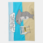 Linge De Cuisine Requin coupable drôle sur la plage (Vertical)