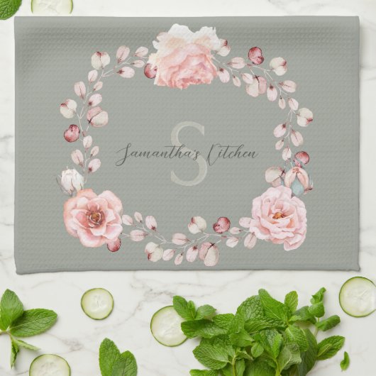 Linge De Cuisine Rose d'aquarelle Wreath personnalisée | Vert sage (Plié)