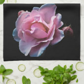 Linge De Cuisine Rose magnifique de rose sur le noir (Plié)