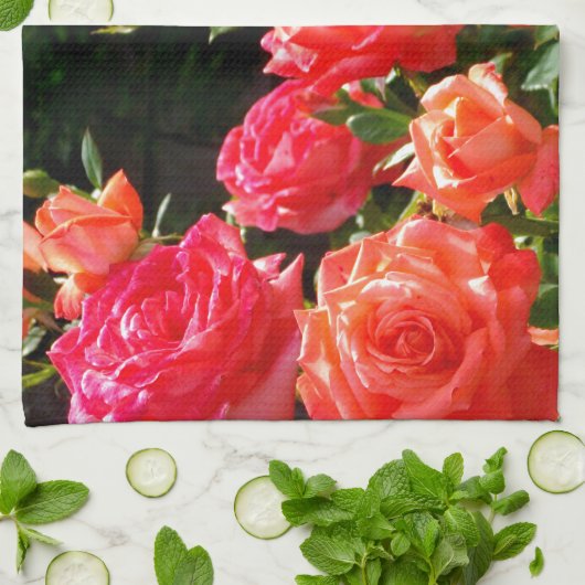 Linge De Cuisine Roses de corail romantique (Plié)