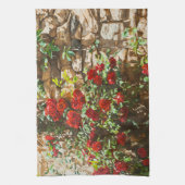 Linge De Cuisine Roses rouges contre un mur de pierre (Vertical)