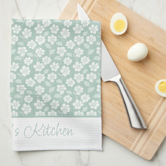 Linge De Cuisine Sage vert pastel clair fleurs boho blanches (Quart Plié)