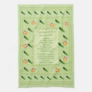 Linge De Cuisine Salade d'été de concombre et d'oignon