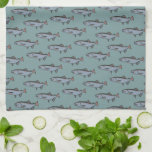Linge De Cuisine Saumon Motif de natation PNW Pêche poisson<br><div class="desc">Décorez votre cuisine avec cette serviette d'art cool. Faites un grand cadeau de ménage,  d'anniversaire ou de mariage! Vous pouvez le customiser et ajouter du texte. Consultez ma boutique pour plus de couleurs et de motifs !</div>