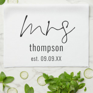 Linge De Cuisine Script moderne Mme Nom Date Bride Keepsaké