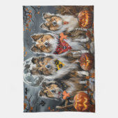 Linge De Cuisine Shetland Sheepdog Halloween Éffrayant (Vertical)