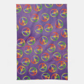 Linge De Cuisine Signes De Paix De Teinture Sur Violet (Vertical)