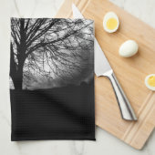 Linge De Cuisine Silhouette d'arbre devant une Pleine lune (Quart Plié)