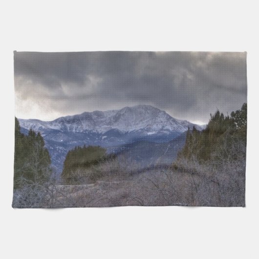 Linge De Cuisine Sous le ciel orageux (Horizontal)