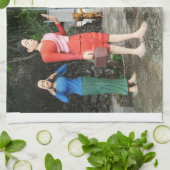 Linge De Cuisine Tirer Les Visages Derrière Le Dos (Plié)