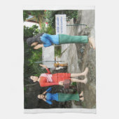 Linge De Cuisine Tirer Les Visages Derrière Le Dos (Vertical)