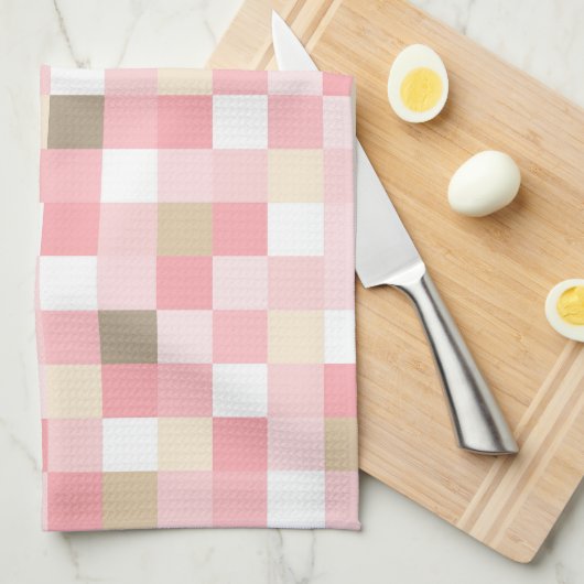LINGE DE CUISINE TONS PASTEL DE ROSE & BROWN CUBE MOTIF (Quart Plié)
