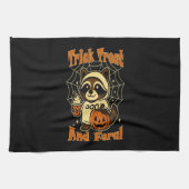 Linge De Cuisine Trick Treat and Feral Cute Halloween (Horizontal)