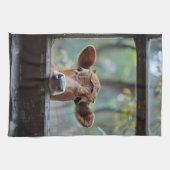 Linge De Cuisine Une vache curieuse qui regarde à travers une fenêt (Horizontal)