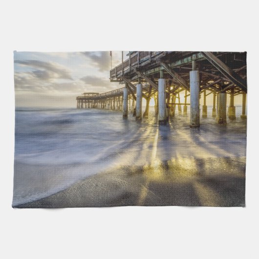 Linge De Cuisine Vagues Douces À Cocoa Pier (Horizontal)
