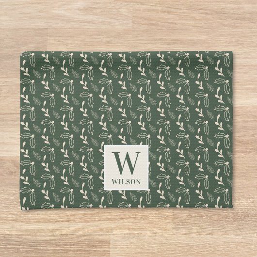 Linge De Cuisine Vert forêt et monogramme de nom Noël beige