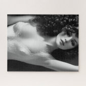 Lingerie Model zwart-wit Legpuzzel (Horizontaal)