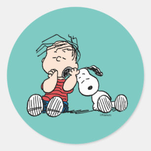 Linus vergeleken met Snoopy's oor Ronde Sticker