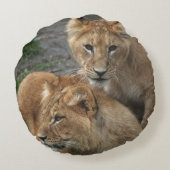 Lion 033 rond kussen (Achterkant)