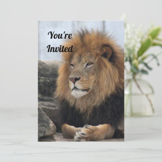 Lion 6880 Invitation d'anniversaire (Debout devant)