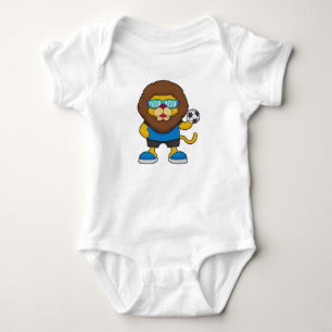 Lion als Voetbalspeler met Voetbal Romper