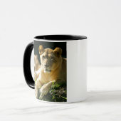 Lion Mok (Voorkant links)