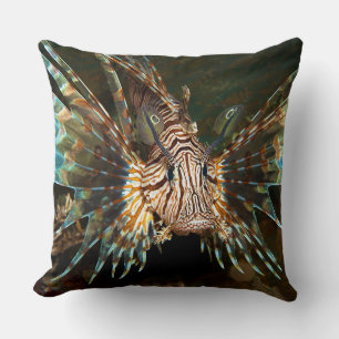 Lionfish van dichtbij! Zeer close en intense foto  Kussen