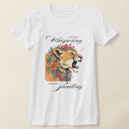 Lionne avec T-shirt Fleurs (Poser)