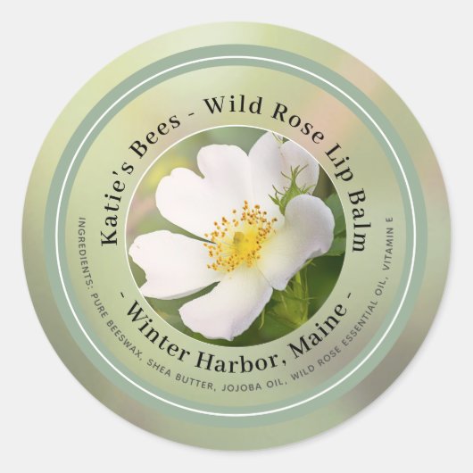 Lip Balm Label met Wild Roos op Sage Background (Voorkant)