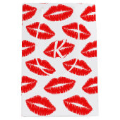 Lippenstift Kiss Patroon Rood en Wit Monogram Medium Cadeauzakje (Voorkant)