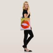 Lips Custom All-Over-Print Canvas tas (Op model)