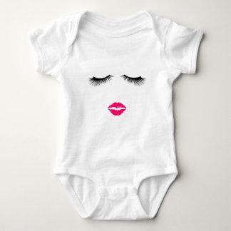 Lipstick en Eyelashes Romper
