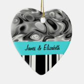 Liquid Stripes Love Ornament (Rechts)