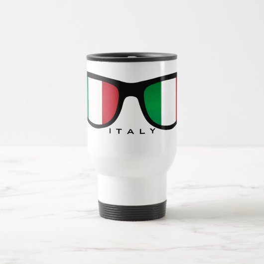 L'Italie ombrage les tasses faites sur commande (Centre)