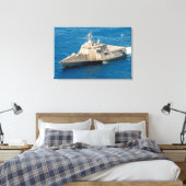 LITOTAAL COMBAT SHIP - LCS-4 24x36 Canvas Afdruk (Insitu (Slaapkamer))