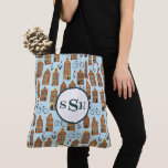 Little Amsterdam Maisons Sac fourre-tout MONOGRAMM<br><div class="desc">Mignonne motif avec des petites maisons hollandaises à Amsterdam plus tulipes et vélos, dessiné à la main par moi! Celui-ci a la possibilité d'ajouter un monogramme. Modifiez-le pour ajouter vos initiales ou votre nom ou supprimez-le si vous le souhaitez. J'espère que ça vous plaît ! Découvrez plus de mes motifs...</div>